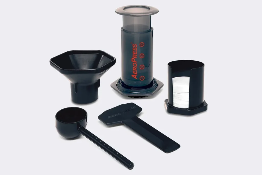 AeroPress Set für AeroPress Rezepte mit Zubehör und Papierfiltern