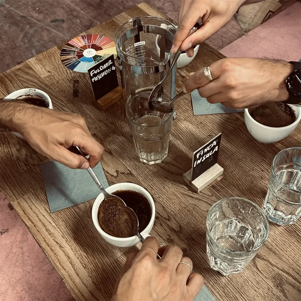 Kaffeeverkostung beim Cupping auf dem Reinholz Hoffest 2026